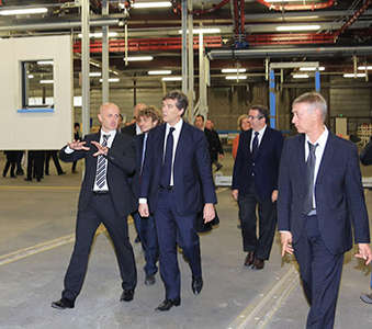 visite arnaud montebourg usine pobi ossature bois 2013